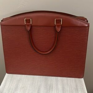 LV EPI LEATHER HANDBAG